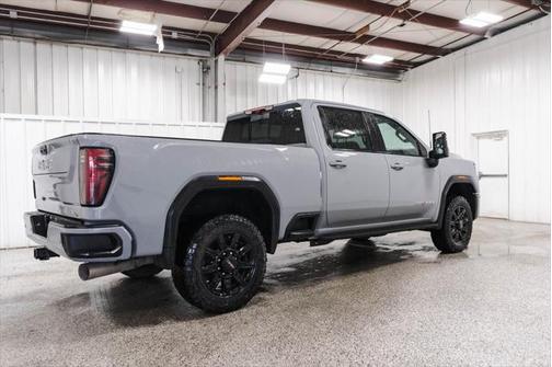 2024 GMC Sierra 2500 AT4