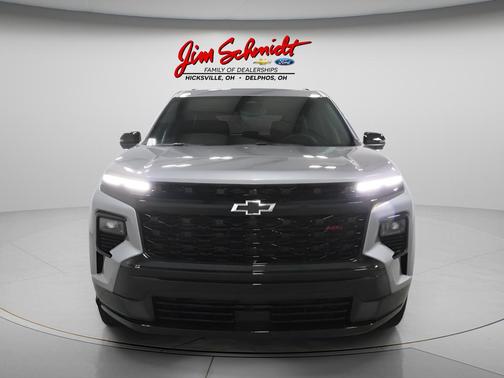 Sterling Gray Metallic 2026 Chevrolet Traverse RS