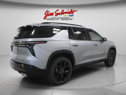 Sterling Gray Metallic 2026 Chevrolet Traverse RS