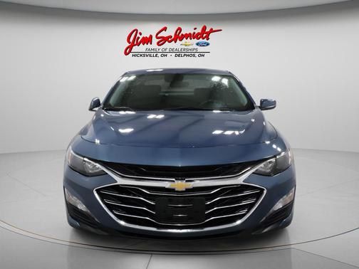 Lakeshore Blue Metallic 2025 Chevrolet Malibu FWD 1LT