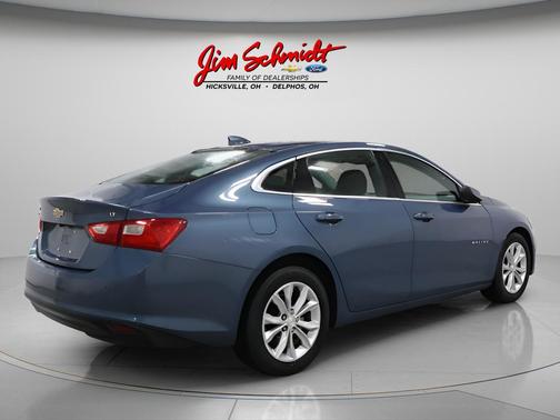 Lakeshore Blue Metallic 2025 Chevrolet Malibu FWD 1LT