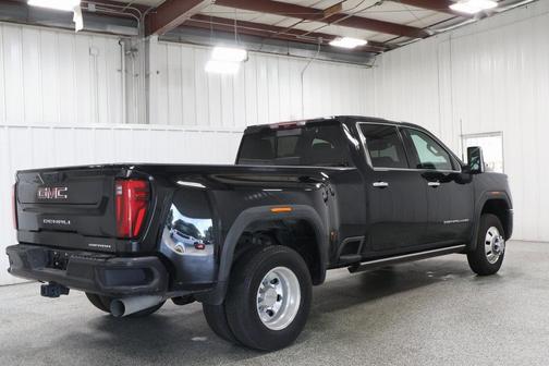 2024 GMC Sierra 3500 Denali