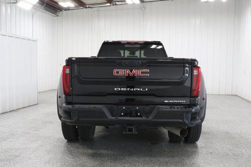 2024 GMC Sierra 3500 Denali