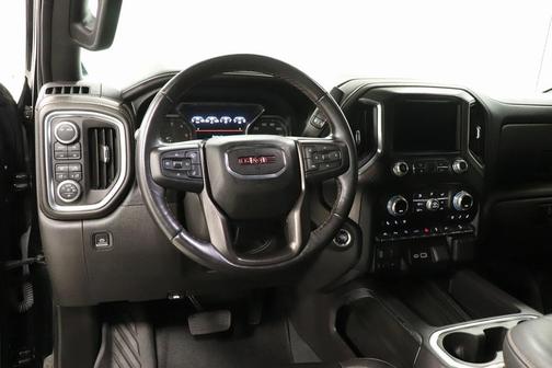 Photo 3 of 35 of 2021 GMC Sierra 1500 AT4