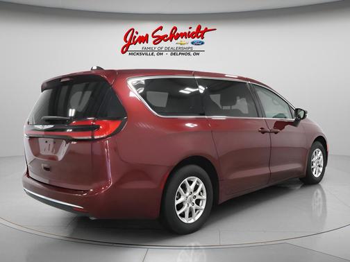 Velvet Red Pearlcoat 2023 Chrysler Pacifica Touring L