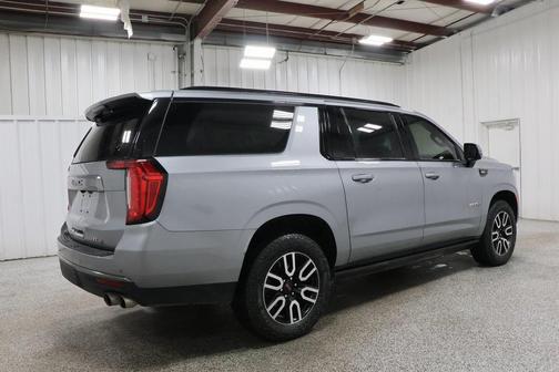 2024 GMC Yukon XL AT4
