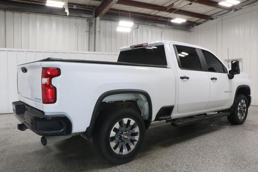 Summit White 2024 Chevrolet Silverado 2500 Custom