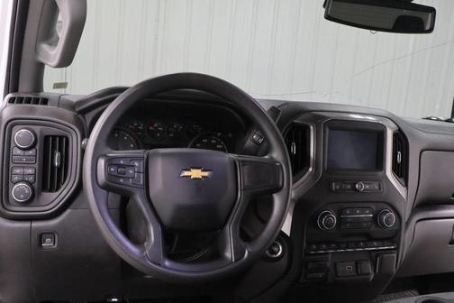 Summit White 2024 Chevrolet Silverado 2500 Custom