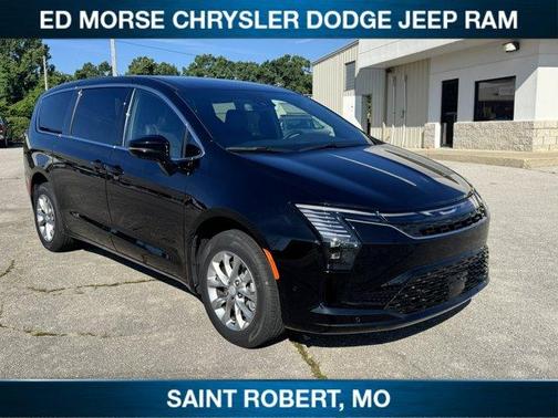 Diamond Black 2027 Chrysler Pacifica SELECT