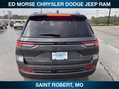 2025 Jeep Grand Cherokee Laredo