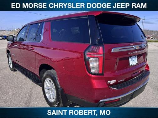 2023 Chevrolet Suburban LT