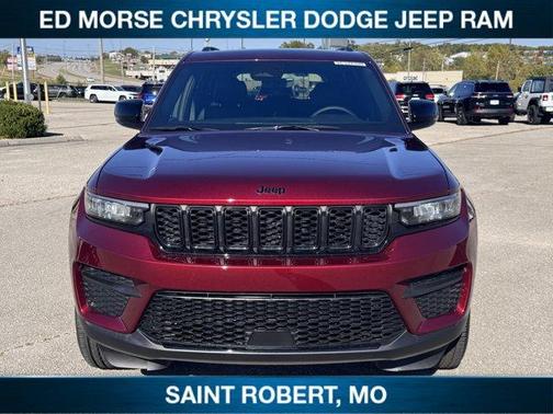 2025 Jeep Grand Cherokee Laredo