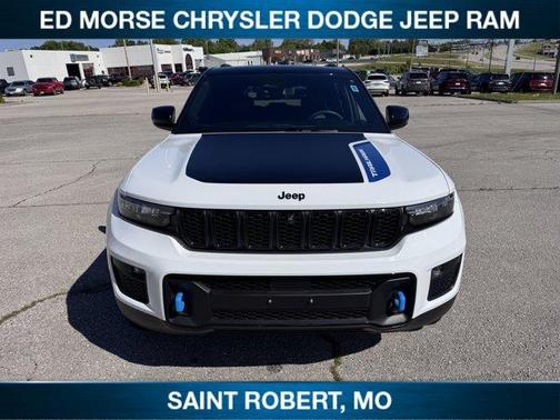 Bright White Clearcoat 2023 Jeep Grand Cherokee 4xe Trailhawk
