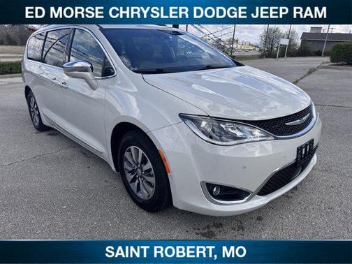 Luxury White Pearlcoat 2020 Chrysler Pacifica Hybrid Limited