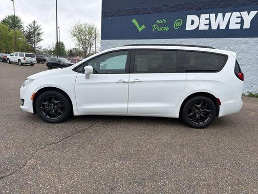 Bright White Clearcoat 2020 Chrysler Pacifica Touring L