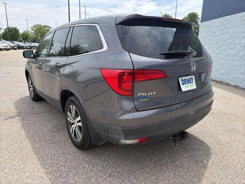 Modern Steel Metallic 2017 Honda Pilot EX-L