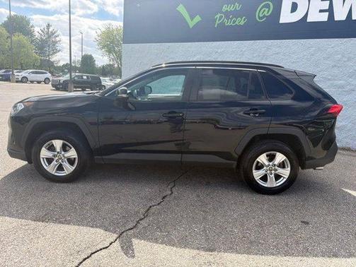 Midnight Black Metallic 2021 Toyota RAV4 XLE