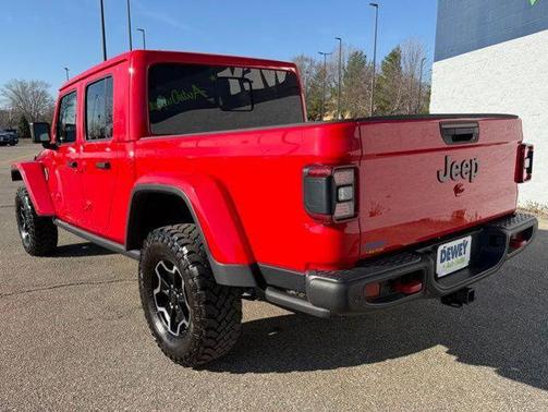 Firecracker Red Clearcoat 2020 Jeep Gladiator Rubicon