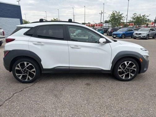 Lunar White 2022 Hyundai KONA Limited