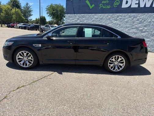 Shadow Black 2018 Ford Taurus Limited