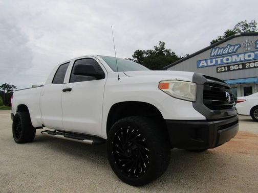 Super White 2015 Toyota Tundra SR