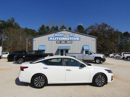 2025 Nissan Altima 2.5 SV