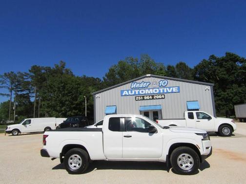 Glacier White 2022 Nissan Frontier S