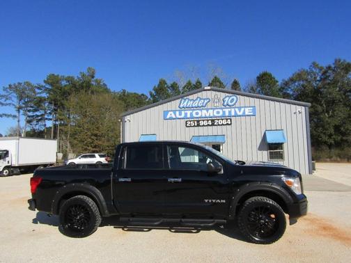 2021 Nissan Titan SV