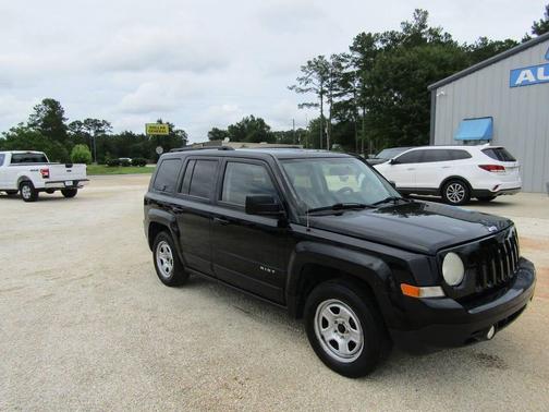 Black Clearcoat 2014 Jeep Patriot Sport