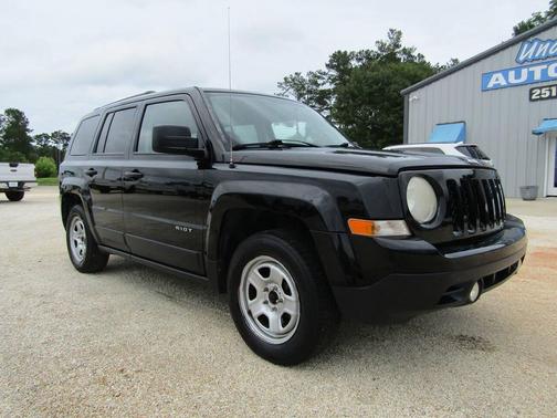 Black Clearcoat 2014 Jeep Patriot Sport