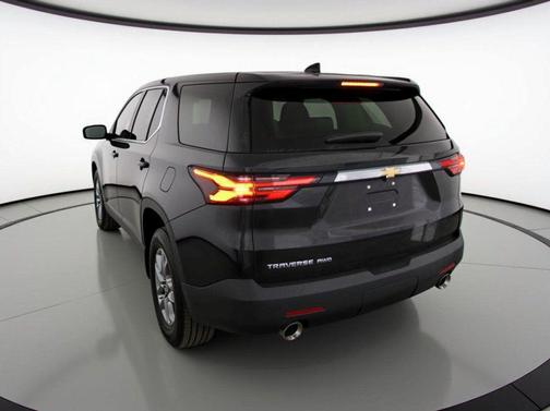 2022 Chevrolet Traverse LS
