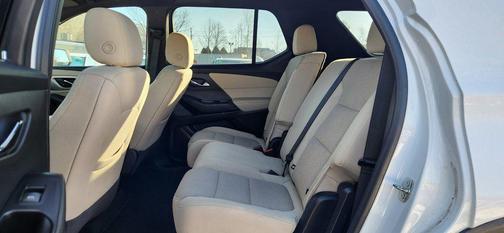 2022 Chevrolet Traverse LS