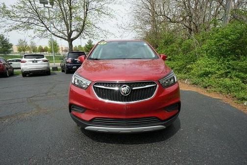 Photo 2 of 32 of 2019 Buick Encore Preferred