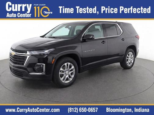 Mosaic Black Metallic 2023 Chevrolet Traverse LS