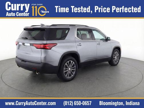 Sterling Gray Metallic 2023 Chevrolet Traverse LT Cloth