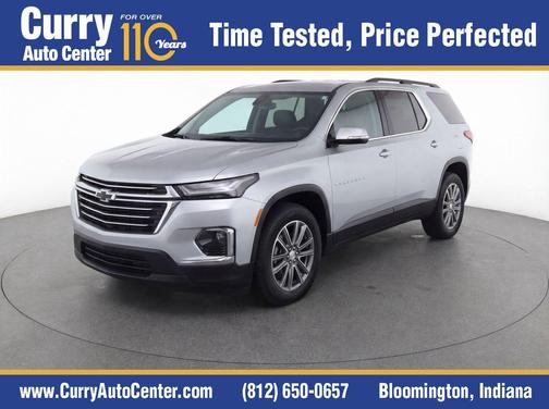 Sterling Gray Metallic 2023 Chevrolet Traverse LT Cloth