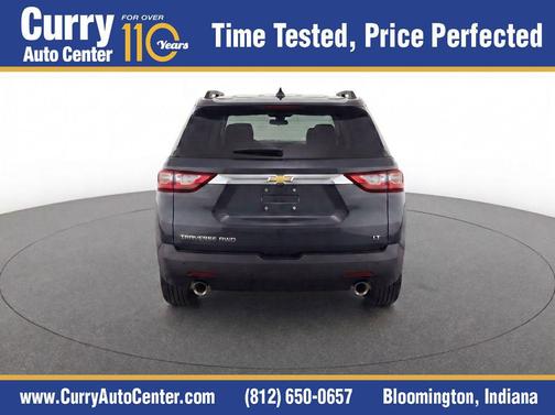 Graphite Metallic 2021 Chevrolet Traverse LT Cloth