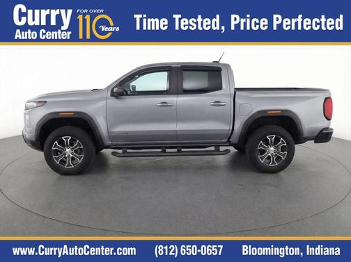 Sterling Metallic 2024 GMC Canyon AT4