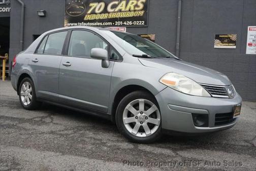 2009 Nissan Versa 1.8 S