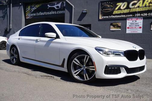 2016 BMW 750 i xDrive