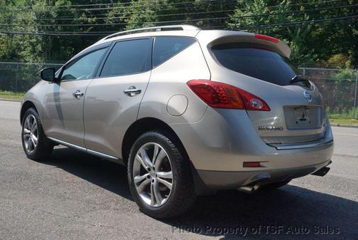 2010 Nissan Murano LE