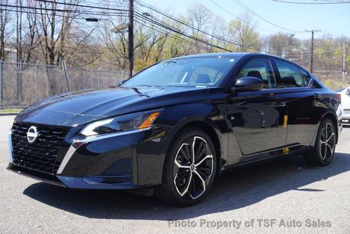 Super Black 2024 Nissan Altima SR Intelligent AWD