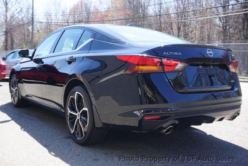 Super Black 2024 Nissan Altima SR Intelligent AWD