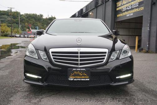 Black 2013 Mercedes-Benz E-Class 4MATIC