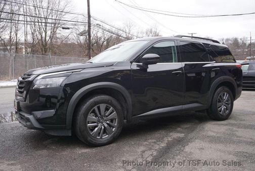 2025 Nissan Pathfinder SV FWD