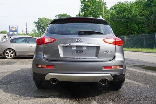 2017 INFINITI QX50 Base