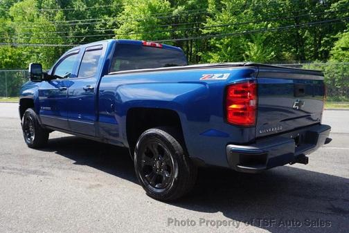 Deep Ocean Blue Metallic 2017 Chevrolet Silverado 1500 2LT