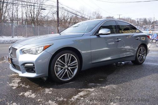2015 INFINITI Q50 Sport