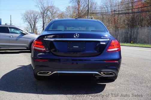 2017 Mercedes-Benz E-Class 4MATIC