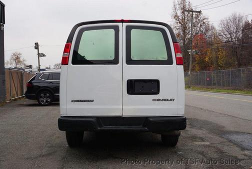 2006 Chevrolet Express 2500 Base